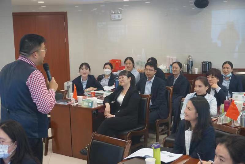 沈寅鑫老师赴广西防城港邮储银行开展信贷营销创新培训相关图片