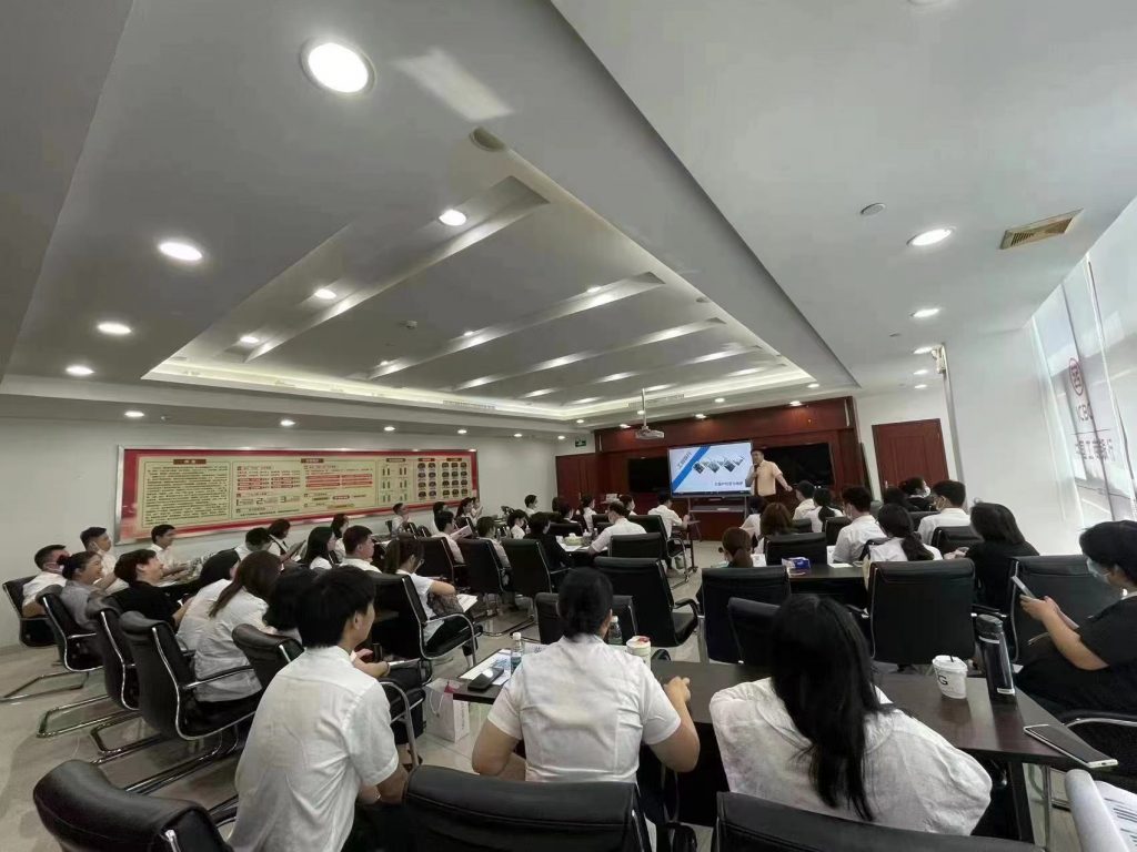 沈寅鑫老师为工商银行广州云山支行开展对公业务营销培训相关图片