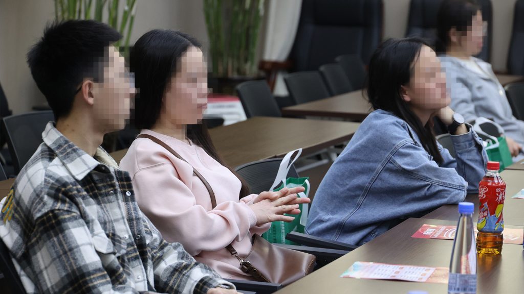 精准导航未来，赋能青春梦想——沈寅鑫老师长治高考志愿公益讲座助力学子科学择校相关图片